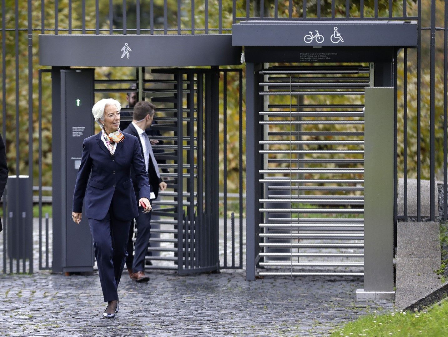 Кристин Лагард влиза през портала на Европейската централна банка, 4 ноември 2019 г.