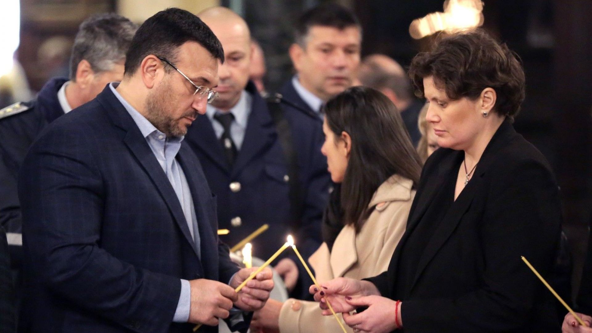 Продължаваме да не сме толерантни на пътя да не мислим