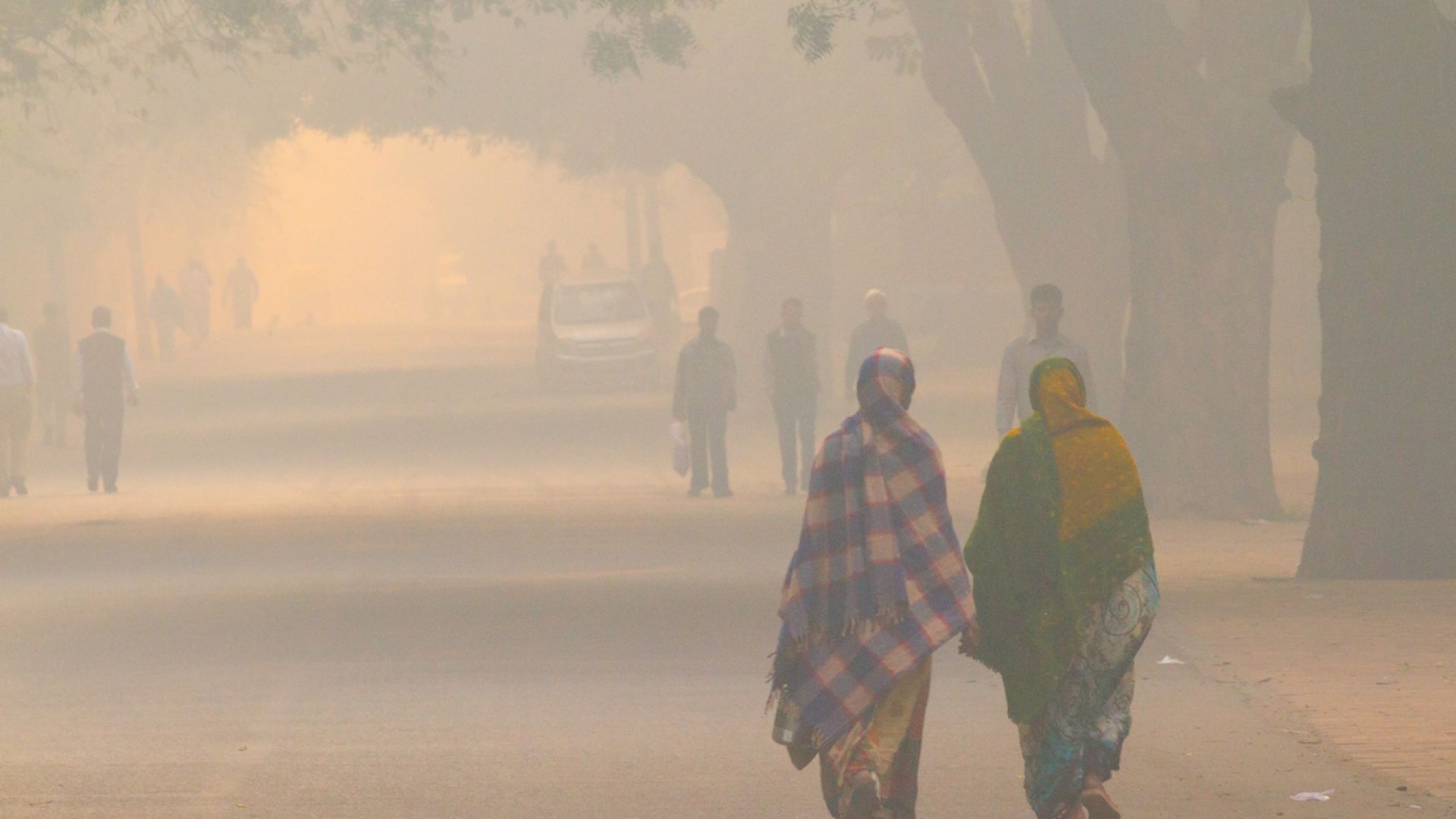 Заради смог не работят всички училища в най-големия град в Пакистан