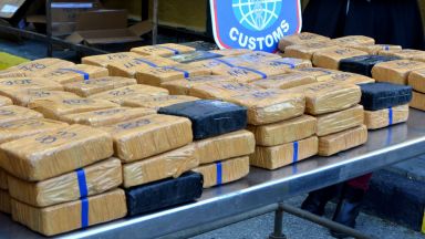  Хванаха рекордна пратка с хероин за над 3.6 млн. лева на Дунав мост (снимки) 