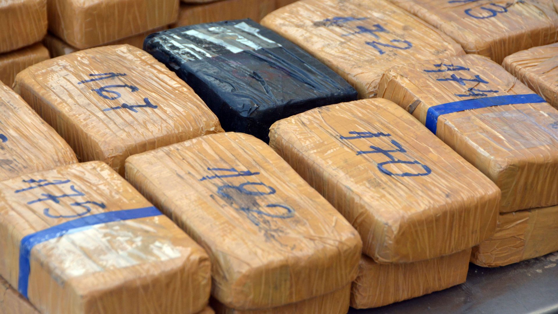 35 кг хероин са открити и иззети от митнически служители