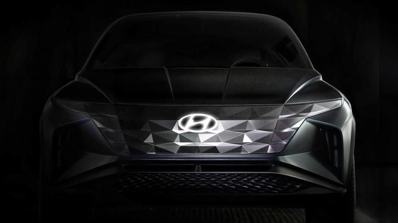 Hyundai възражда скритите фарове