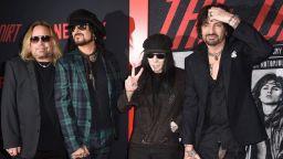 Mötley Crüe се събират
