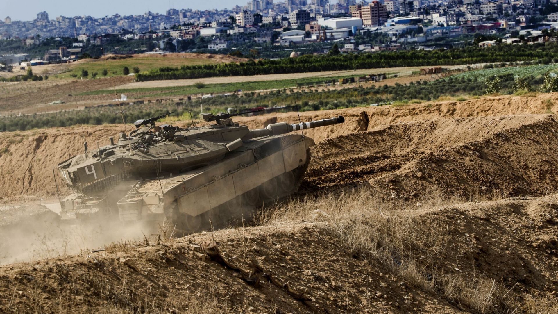 Израел е осъществил атаки срещу ирански и сирийски военни цели
