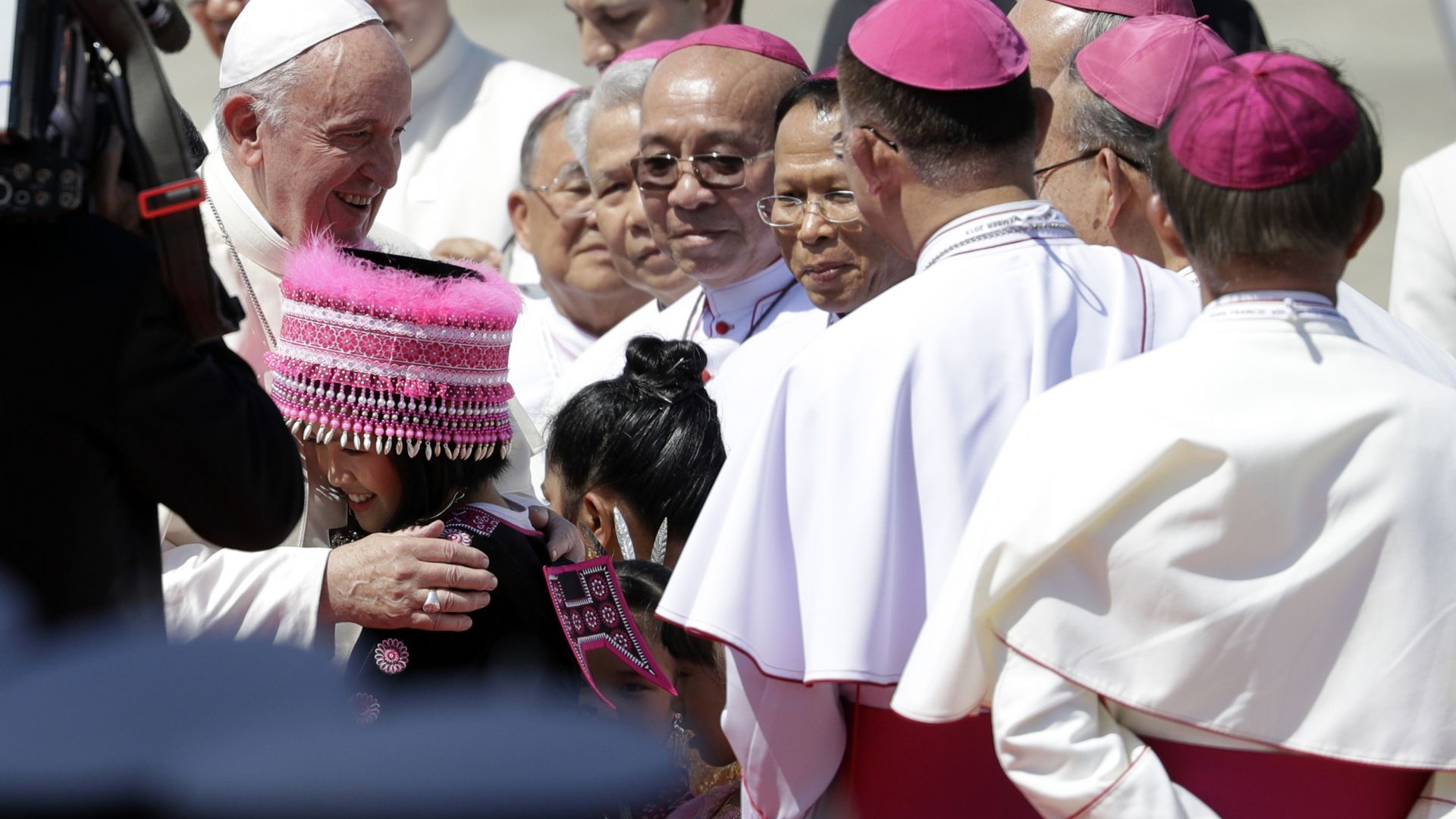 Папа Франциск пристигна на посещение в Тайланд първи етап