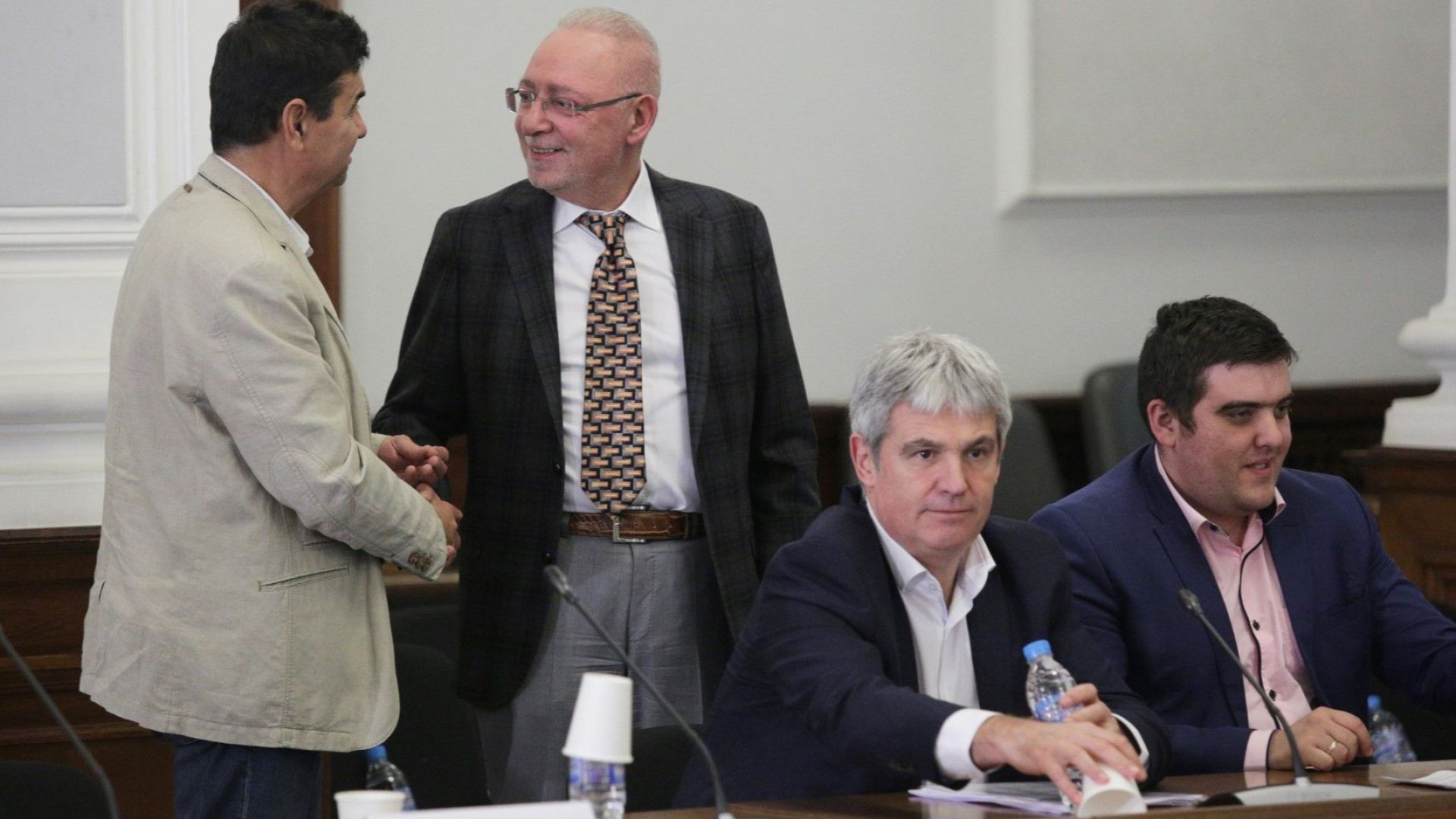 КТ Подкрепа ще предложи първите пет дни от болничните да