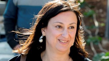 Малтийският министър Kардона на разпит заради убийството на журналистка