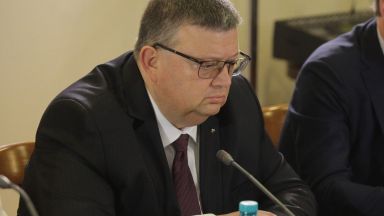 Шефката на кабинета на служебния вътрешен министър Бойко Рашков Елена