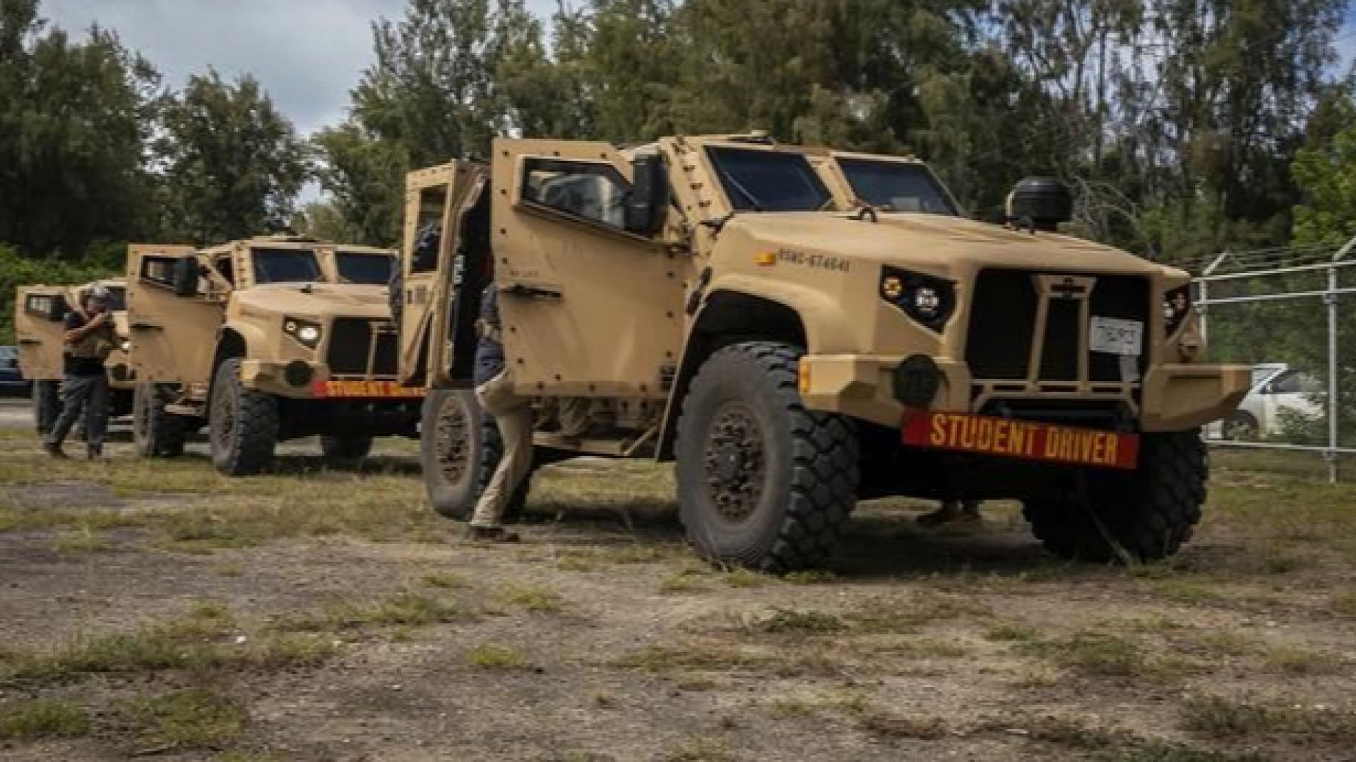 Литва купува 200 бронирани машини от САЩ