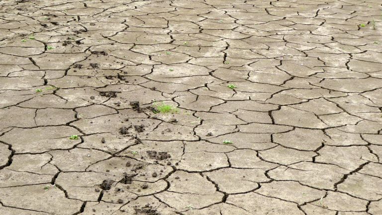 Жители на Омуртаг протестираха заради драстичния воден режим в града