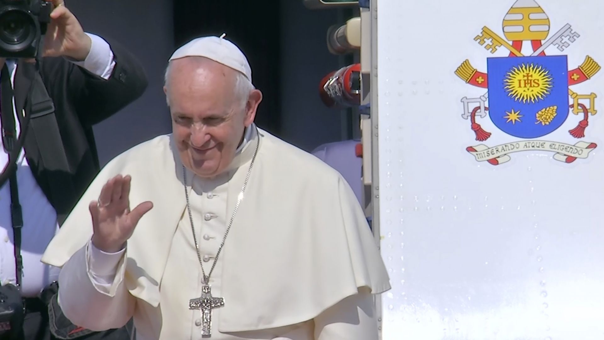 Папа Франциск който днес пристигна на посещение в Япония заклейми
