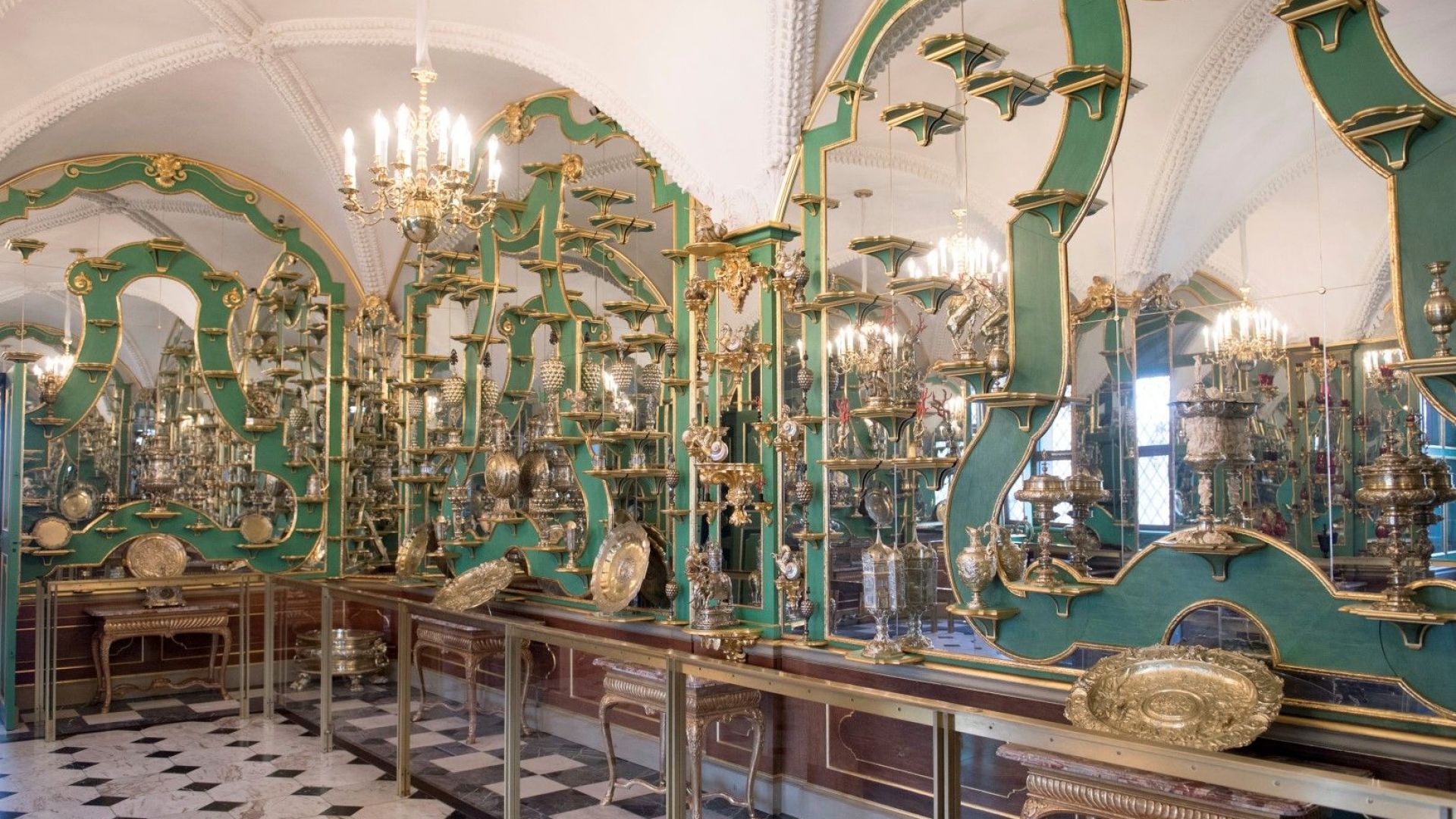 Музеят Грюнес Гевьолбе в Дрезден, Германия, известен с една от
