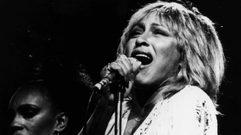 Почина Тина Търнър