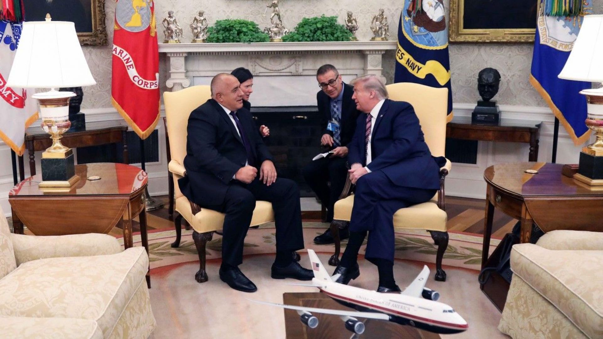 Българин превеждаше на Доналд Тръмп при срещата с Бойко Борисов