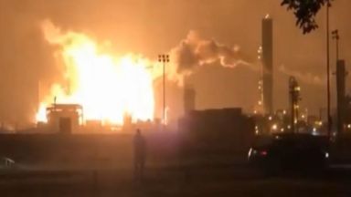  Голяма детонация в химически цех в Тексас (видео) 