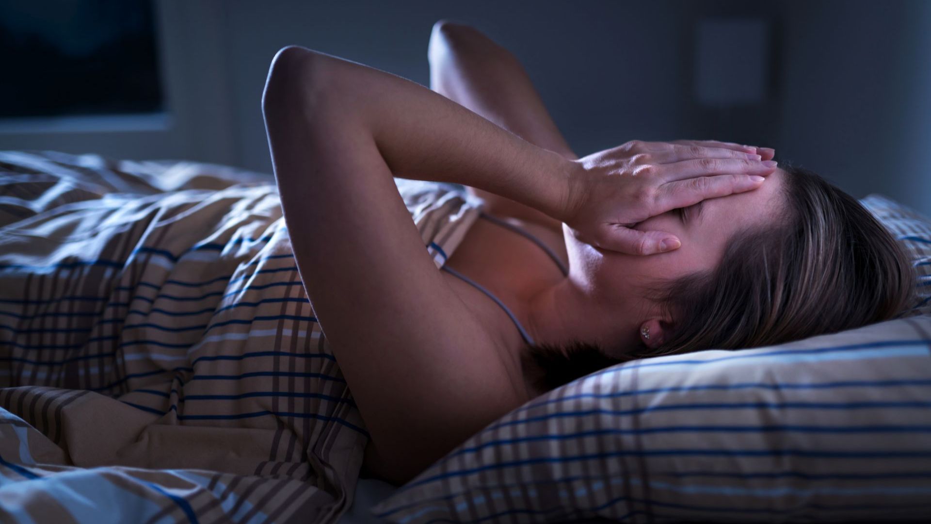 Ночные кошмары у людей среднего возраста могут быть ранними симптомами деменции 