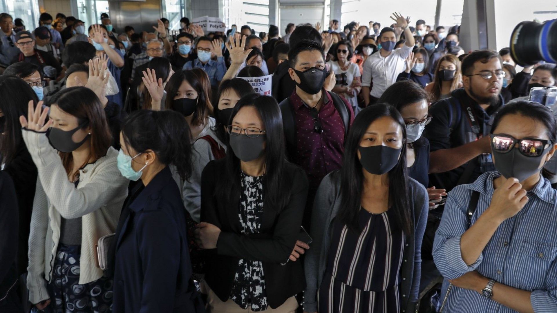 Президентът на САЩ Доналд Тръмп подписа приет от Конгреса закон