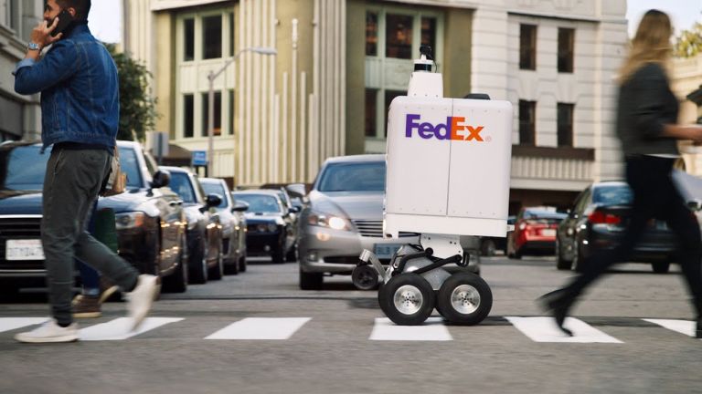 FedEx пусна роботи - куриери в Ню Йорк и властите планират да ги конфискуват