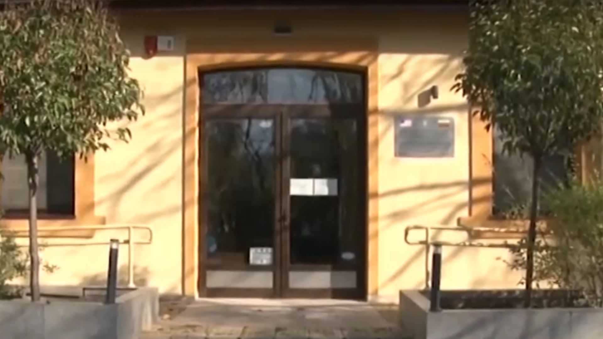 90 деца и младежи със специални потребности от началото на