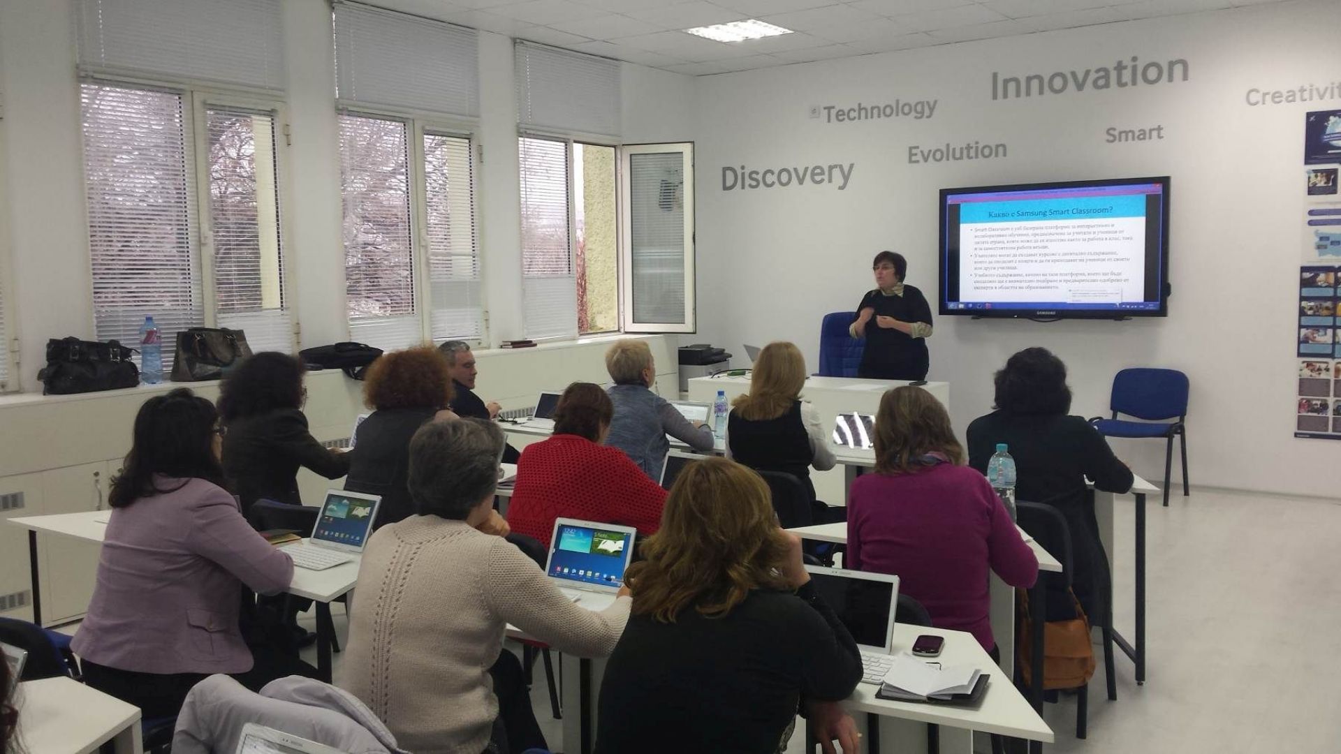 От старта на единствения по рода си в България онлайн