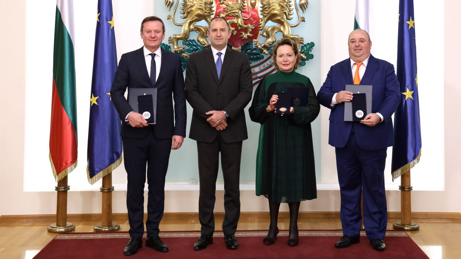 Днес моята благодарност е за тези които наливаха основите на