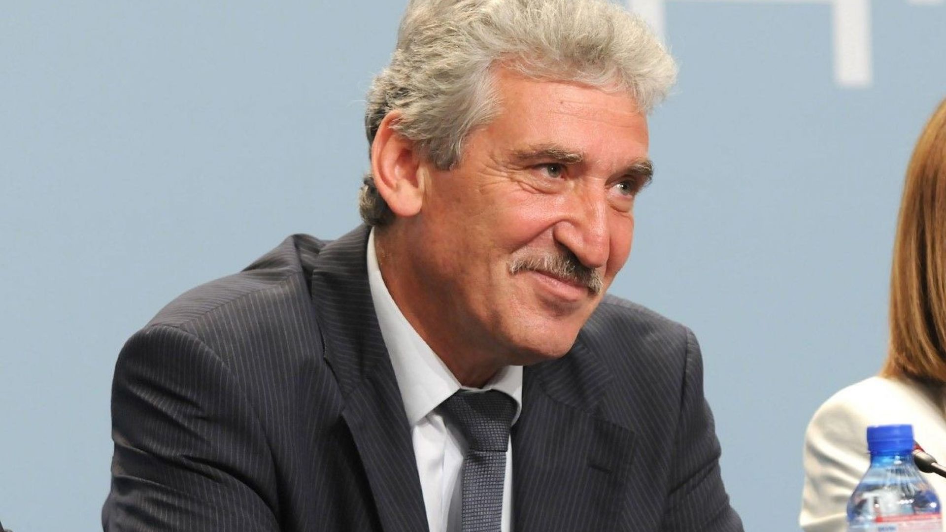 Натрупване на напрежение в системата е довело до поисканата и