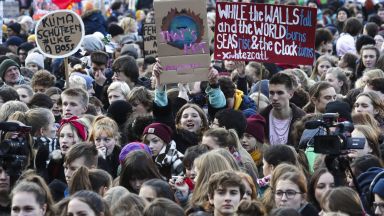 Масови демонстрации по целия свят за ограничения против климатичните промени 