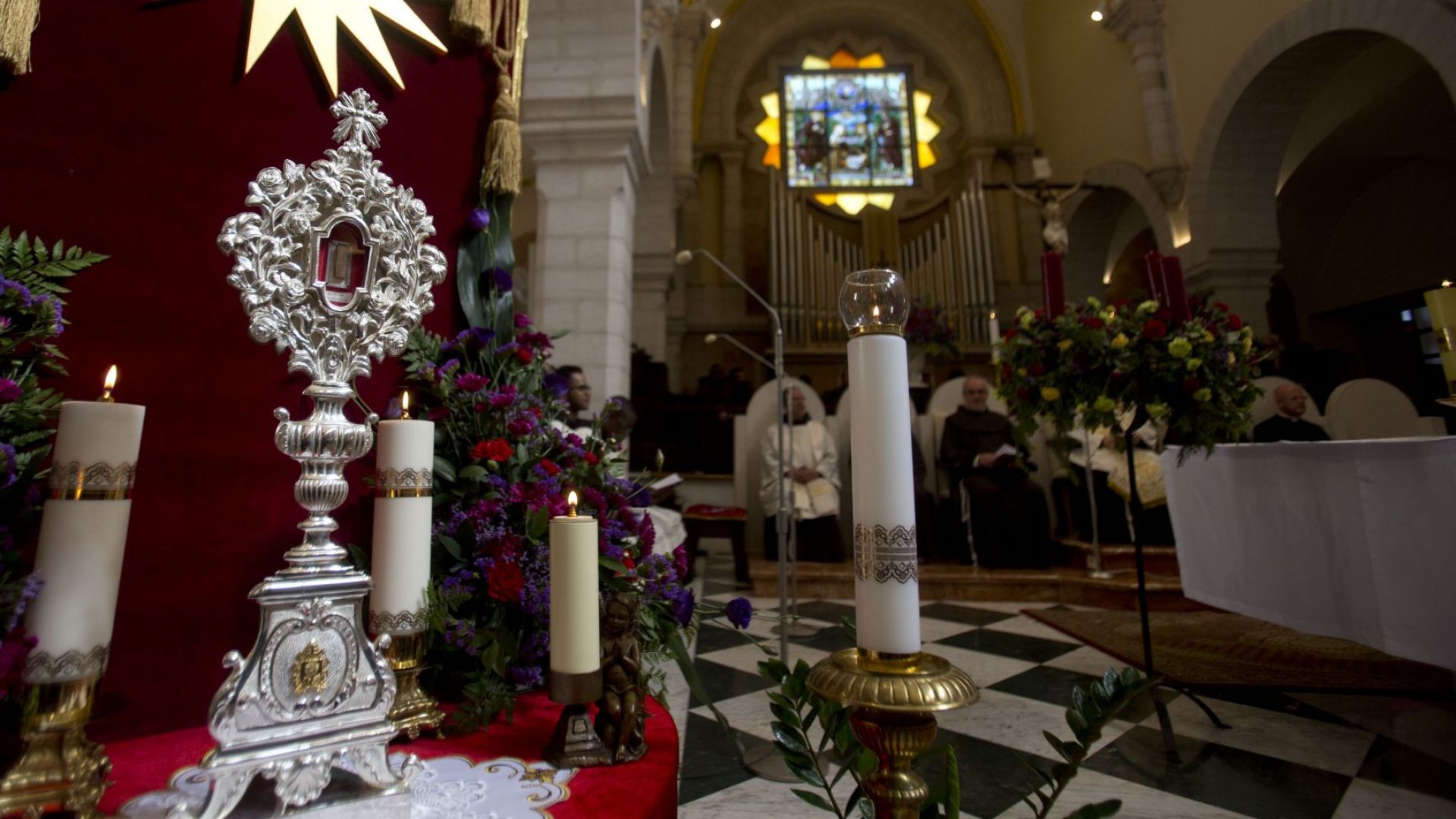 Миниатюрна дървена реликва за която се твърди че е от