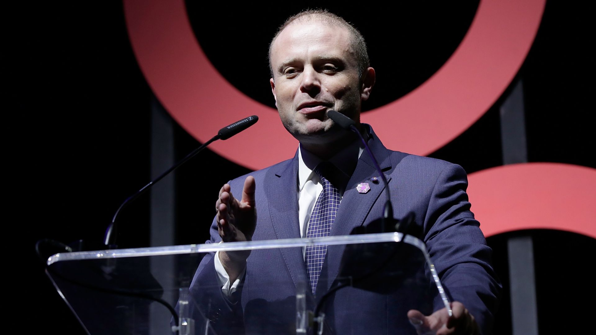 Премиерът на Малта Джоузеф Мускат обвинен в политическа намеса в