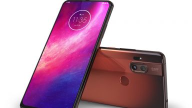 Motorola пусна безрамков телефон (снимки)