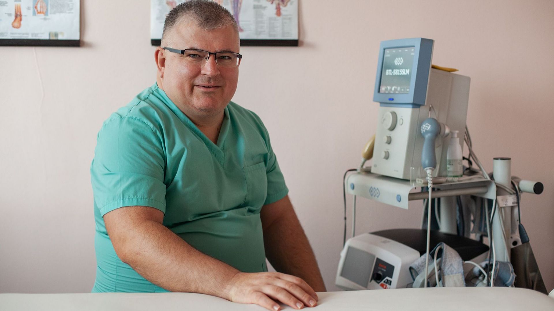 Теодор Вълков е спортен масажист Практикува всякакви видове масаж