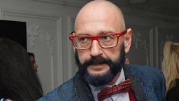 Любен Дилов показа внучката си на 2: Не знам с какво съм я заслужил