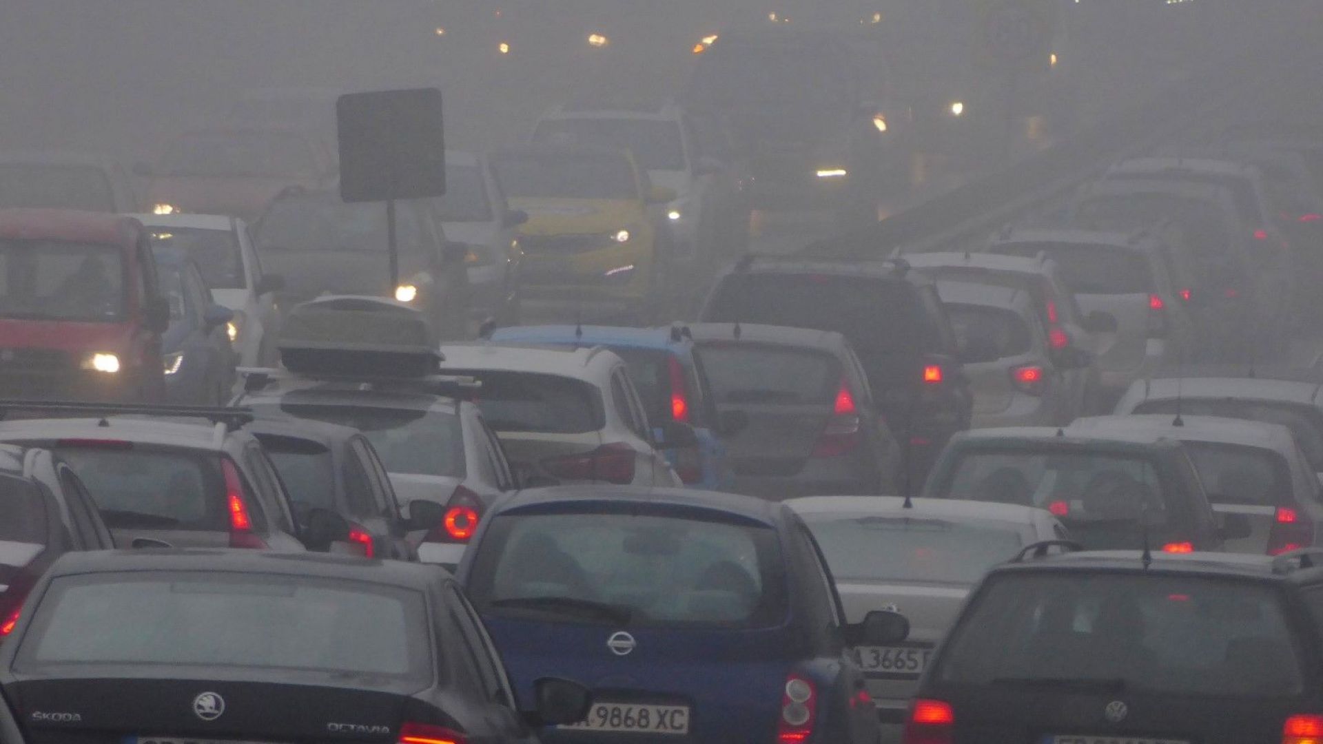 Въвеждат градски зони с ниски емисии и по-малко коли 