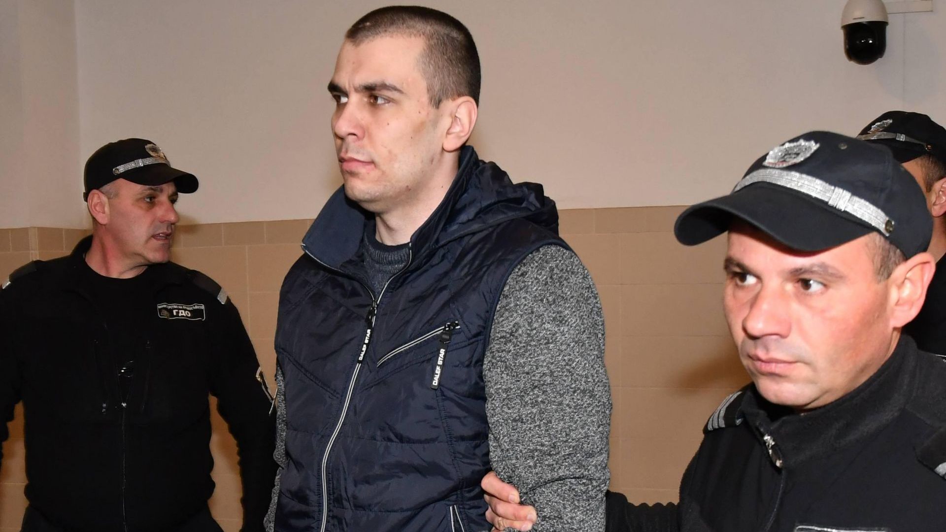 Делото срещу 27 годишния Викторио Александров който миналия октомври застреля жена