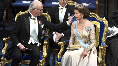 Шведският крал Карл ХVI Густав и кралица Силвия дадоха положителен