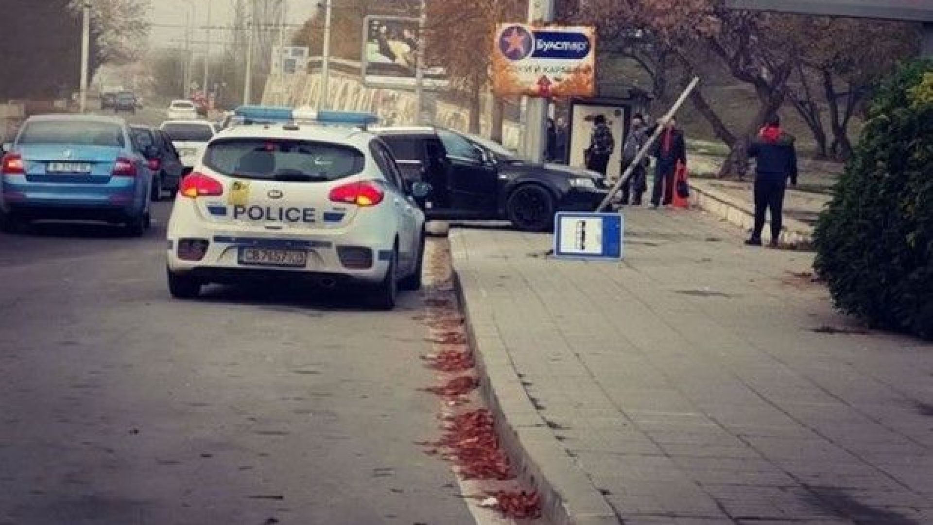 Поредна катастрофа до автобусна спирка на градския транспорт във Варна