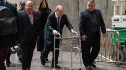 С $25 млн. Харви Уайнстийн заличава болката на засегнатите от нагона му