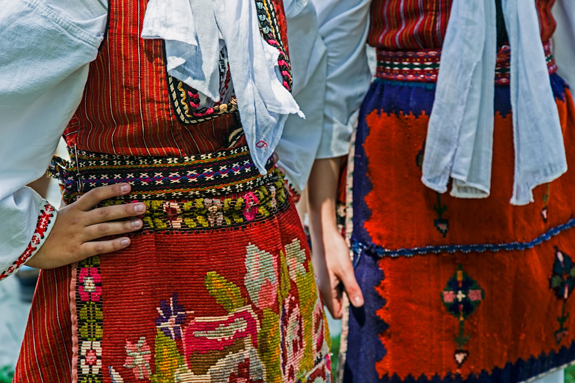 Народни носии от Северна Македония