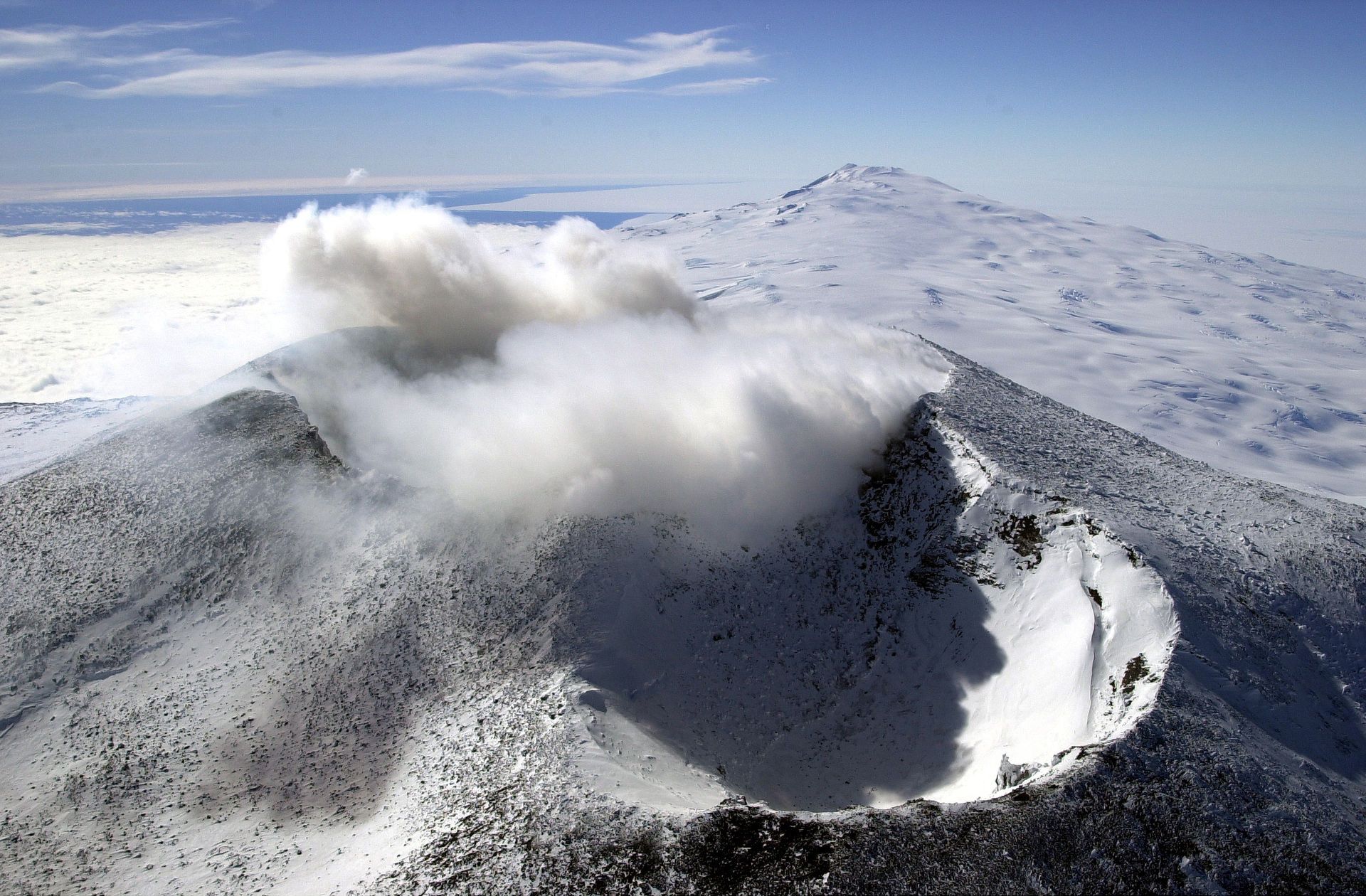 Вулкан на Антарктида