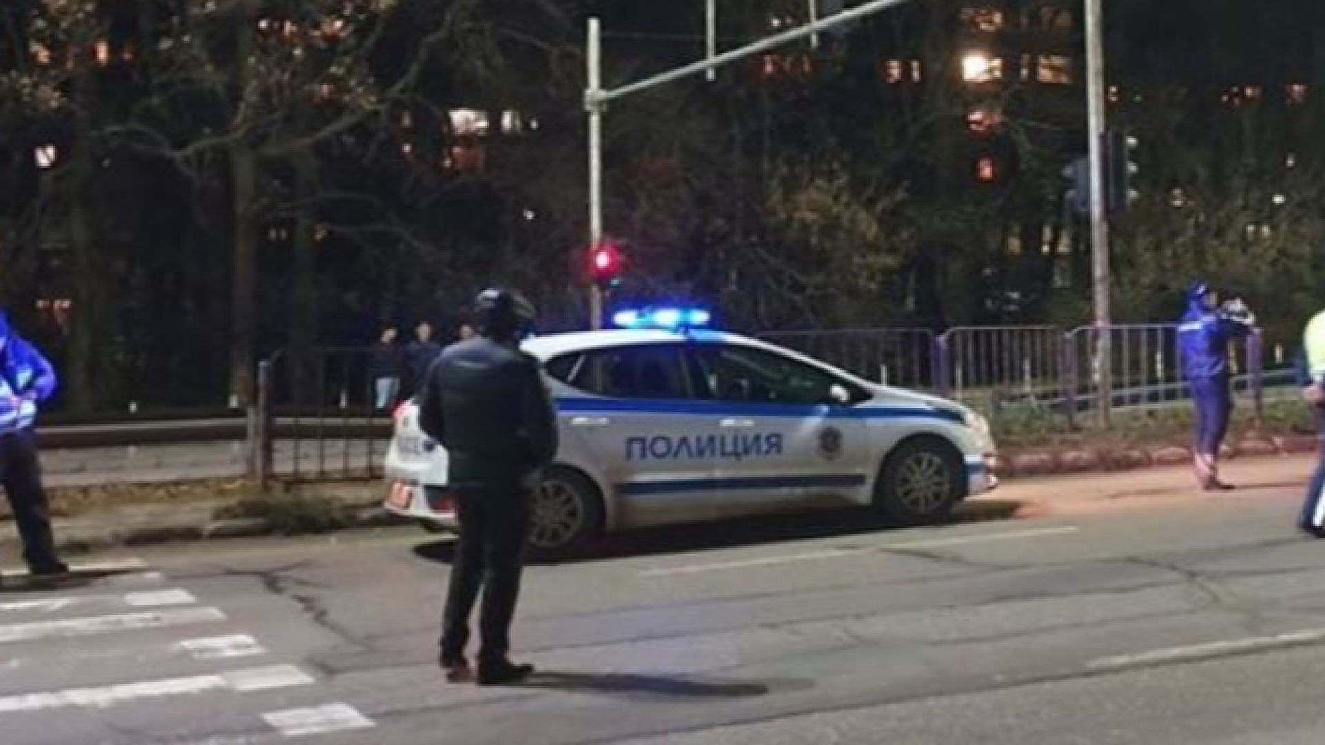 Полиция затвори булевард Никола Вапцаров в София в посока Телевизионната