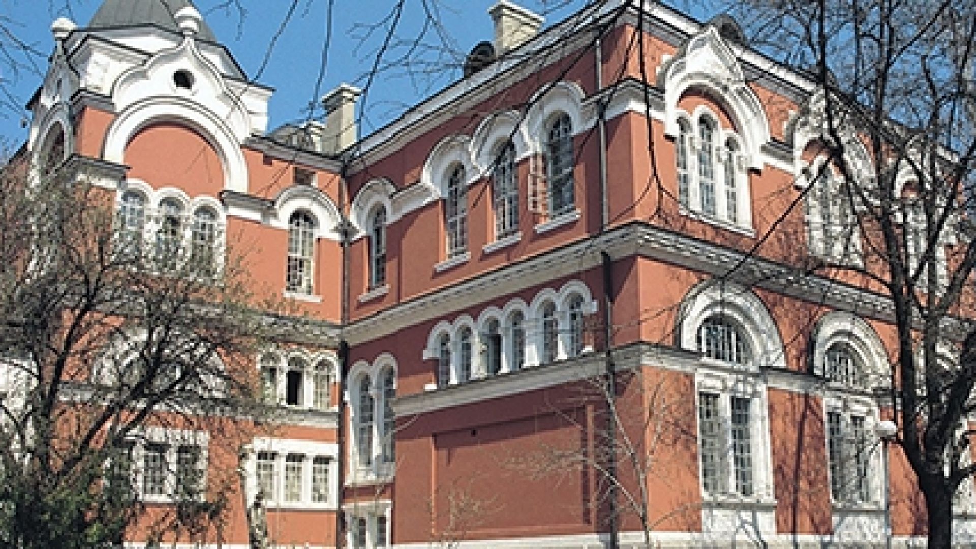 Проф Николай Драчев подаде оставка като ректор на Националната художествена