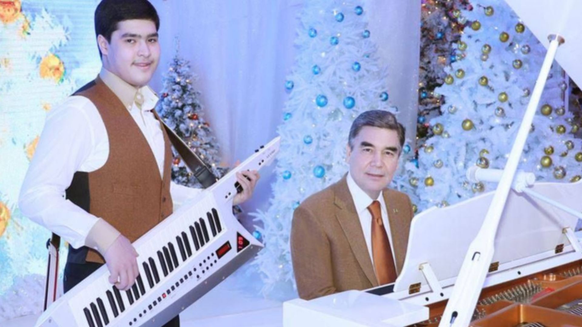 Яздене на кон, боулинг и китара - един ден от живота на президента на Туркменистан (видео)