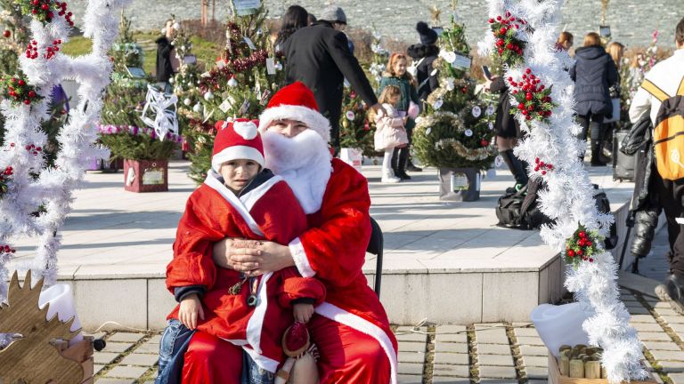 Из желанията към Дядо Коледа: По-чист въздух, тротинетка, кукла, куче (истинско)