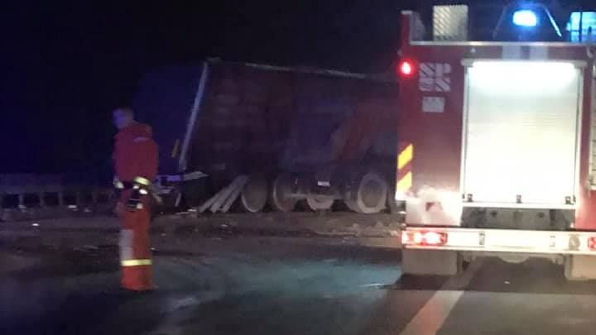 Две тежки катастрофи с тежкотоварни камиони блокираха движението по магистрала