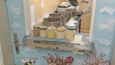 Три детски кухни са ремонтирани и възстановяват дейността си след