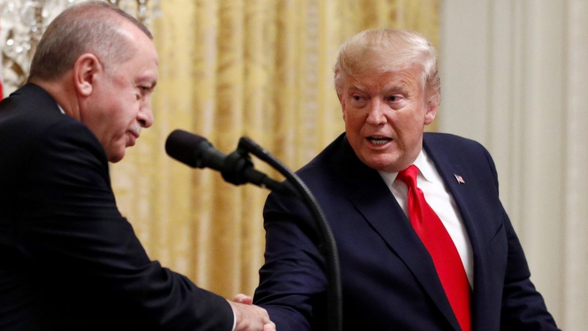 Тръмп по телефона към Ердоган: Против съм "чуждестранна намеса" в Либия