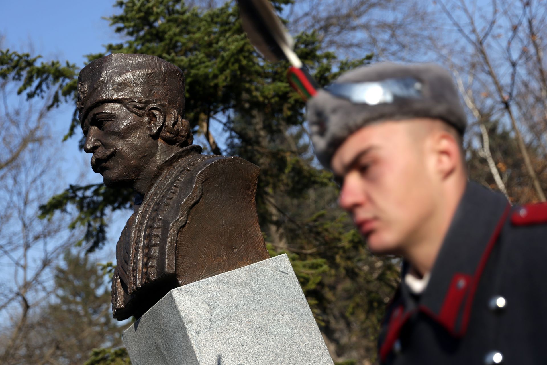 памятник шкуро и краснову в москве