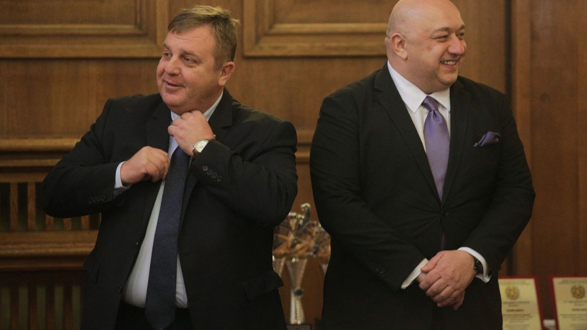 Дженеръл Дайнамикс и Патрия са подали реални оферти за бойните