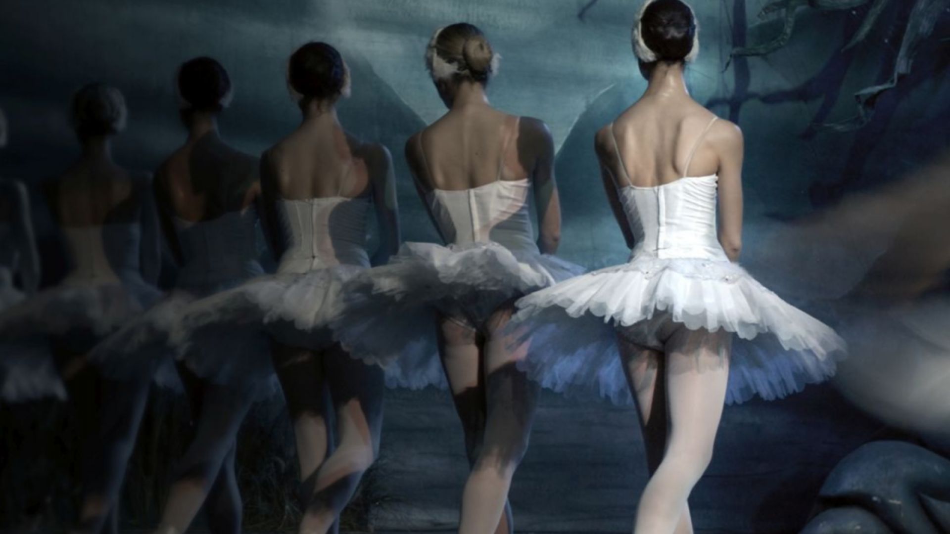 Престижното балетно училище на Виенската опера попадна в центъра на