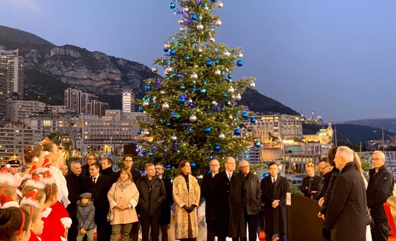 Руска Коледа и черен горещ шоколад, вместо вино в Монако